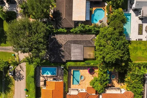 7220 SW 53rd Court Miami FL 33143