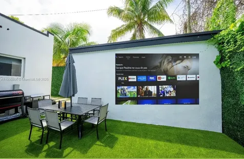 545 NW 47th Street Miami FL 33127