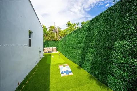 545 NW 47th Street Miami FL 33127