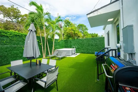 545 NW 47th Street Miami FL 33127