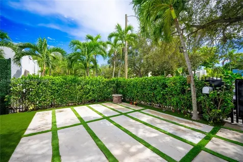545 NW 47th Street Miami FL 33127