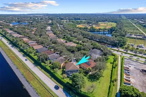 6865 NW 81st Court Parkland FL 33067