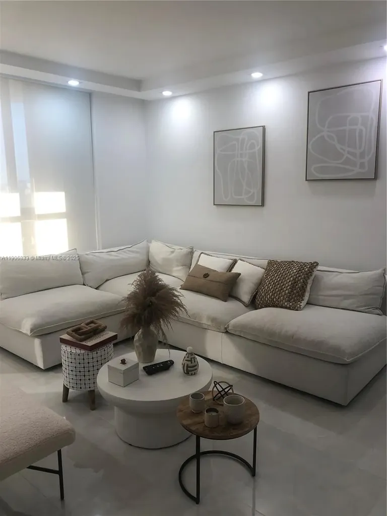 10185 Collins Avenue Bal Harbour FL 33154