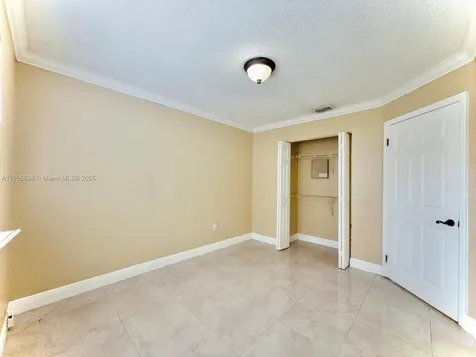 16930 SW 139th Place Miami FL 33177