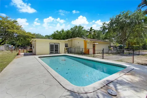 6013 Rose Terrace Plantation FL 33317