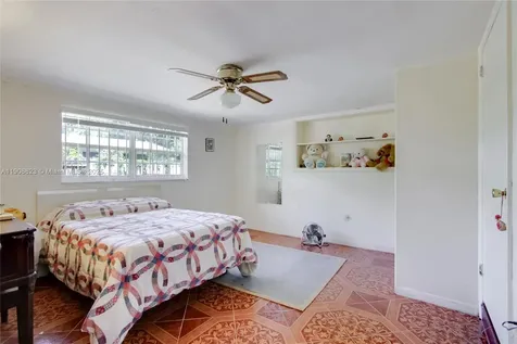 6013 Rose Terrace Plantation FL 33317