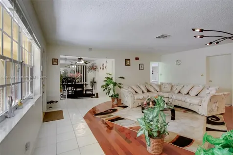6013 Rose Terrace Plantation FL 33317