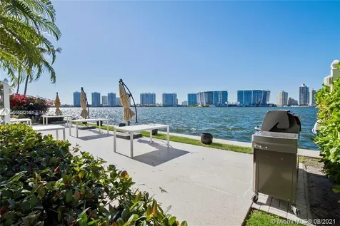 18260 N Bay Road Sunny Isles Beach FL 33160