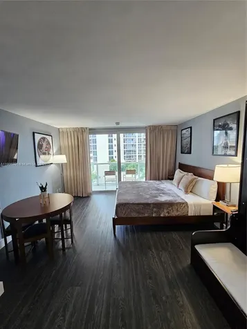 19201 Collins Avenue Sunny Isles Beach FL 33160