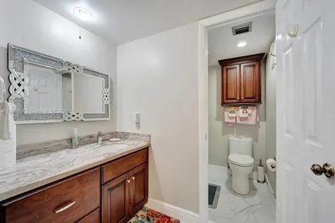 1502 Whitehall Drive Davie FL 33324