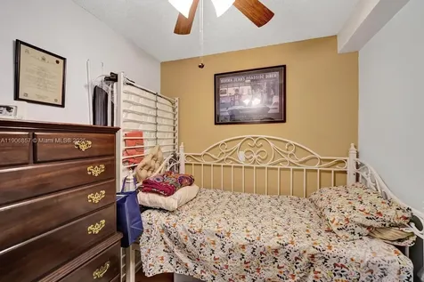 1502 Whitehall Drive Davie FL 33324