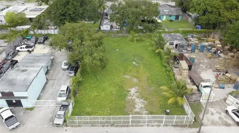 3039 NW 54th Street Miami FL 33142