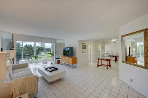 3654 Via Poinciana Lake Worth FL 33467