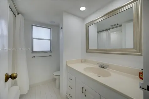 3654 Via Poinciana Lake Worth FL 33467