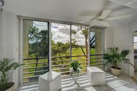3654 Via Poinciana Lake Worth FL 33467