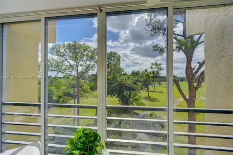 3654 Via Poinciana Lake Worth FL 33467