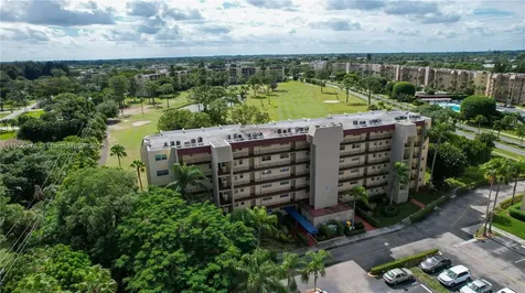 3654 Via Poinciana Lake Worth FL 33467