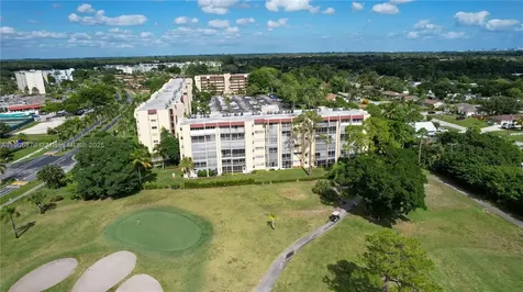 3654 Via Poinciana Lake Worth FL 33467