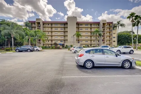 3654 Via Poinciana Lake Worth FL 33467