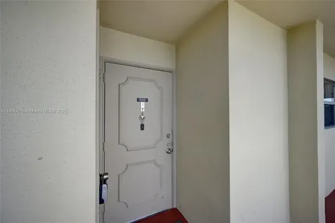 3654 Via Poinciana Lake Worth FL 33467