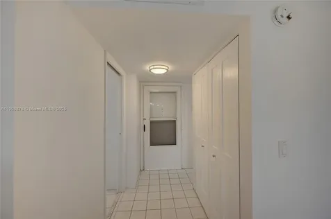3654 Via Poinciana Lake Worth FL 33467