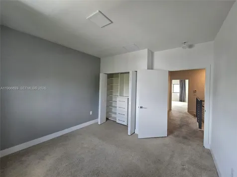 4500 NW 8th Place Plantation FL 33317