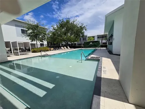 4500 NW 8th Place Plantation FL 33317