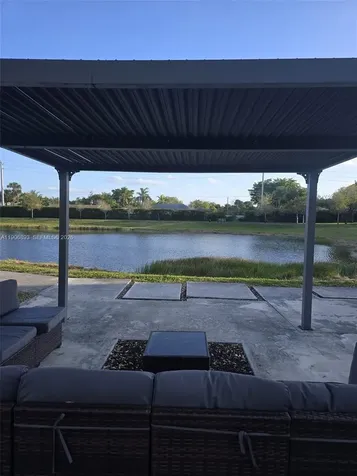4500 NW 8th Place Plantation FL 33317