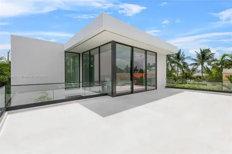 4504 Sheridan Avenue Miami Beach FL 33140