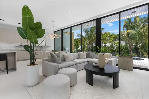 4504 Sheridan Avenue Miami Beach FL 33140