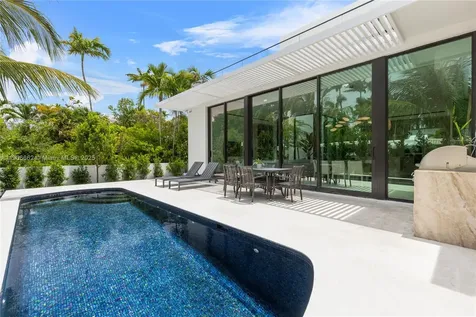 4504 Sheridan Avenue Miami Beach FL 33140