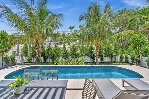4504 Sheridan Avenue Miami Beach FL 33140