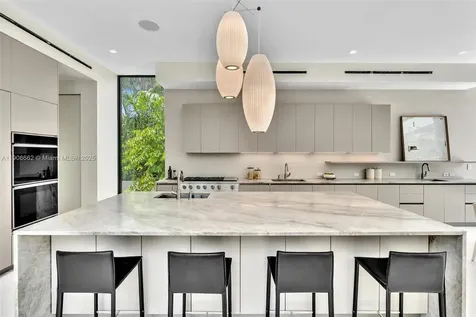 4504 Sheridan Avenue Miami Beach FL 33140