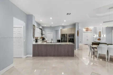 4074 SW 140th Avenue Davie FL 33330