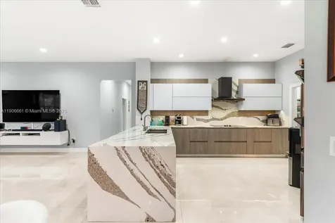 4074 SW 140th Avenue Davie FL 33330
