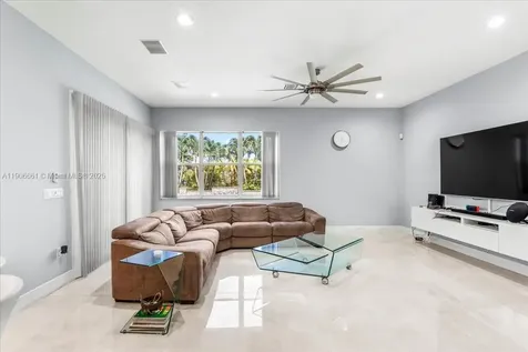 4074 SW 140th Avenue Davie FL 33330