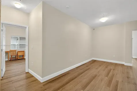 5302 SW 164th Place Miami FL 33185