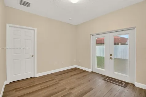 5302 SW 164th Place Miami FL 33185