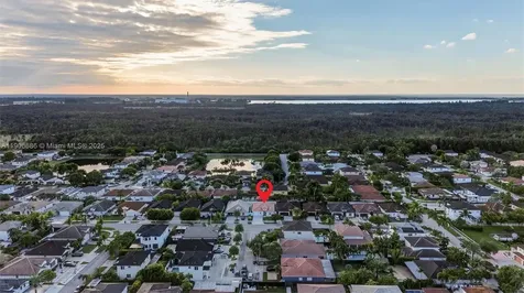 5302 SW 164th Place Miami FL 33185