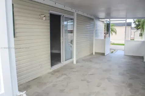 220 NE 12th Avenue Lot 219 Homestead FL 33030