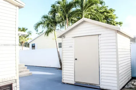 220 NE 12th Avenue Lot 219 Homestead FL 33030