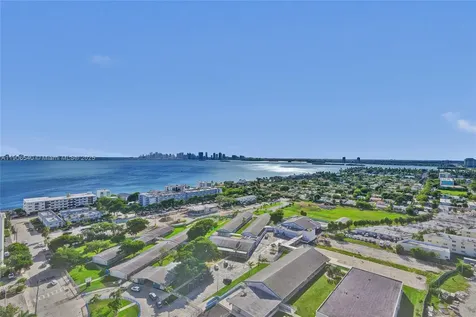 7601 E Treasure Drive Miami Beach FL 33141