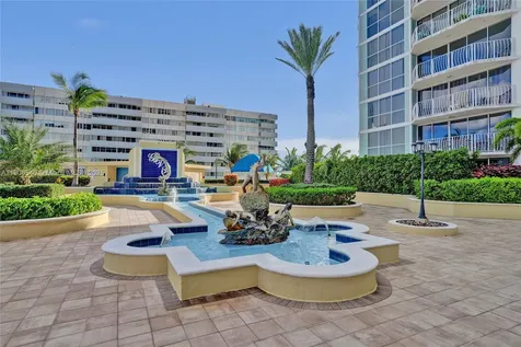 7601 E Treasure Drive Miami Beach FL 33141