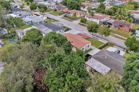 3260 NW 174th Street Miami Gardens FL 33056