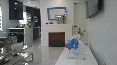 5066 E 9th Court Hialeah FL 33013