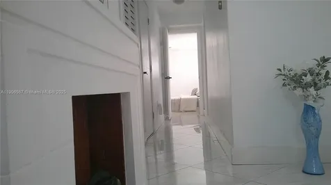 5066 E 9th Court Hialeah FL 33013