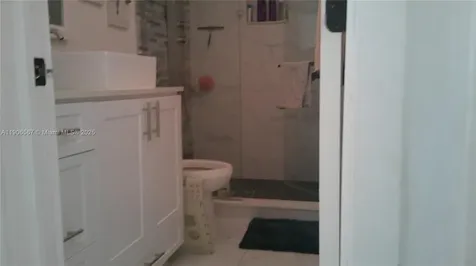 5066 E 9th Court Hialeah FL 33013
