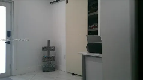 5066 E 9th Court Hialeah FL 33013