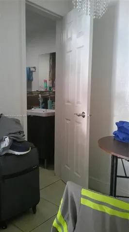 5066 E 9th Court Hialeah FL 33013