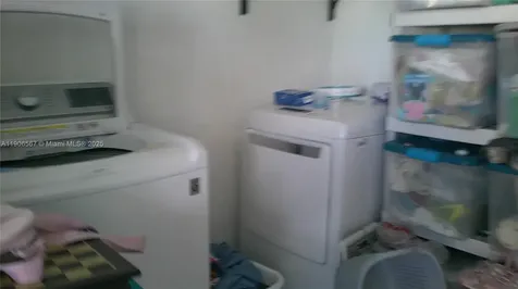5066 E 9th Court Hialeah FL 33013